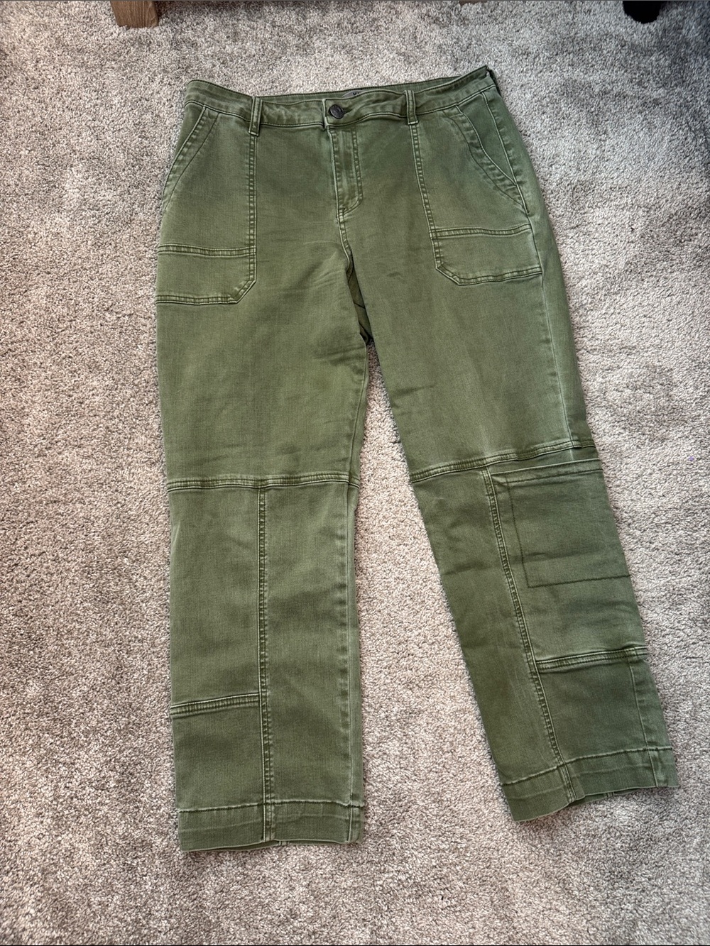 Kut from the Kloth Olive Green Cargo Pants - Picture 5 of 8